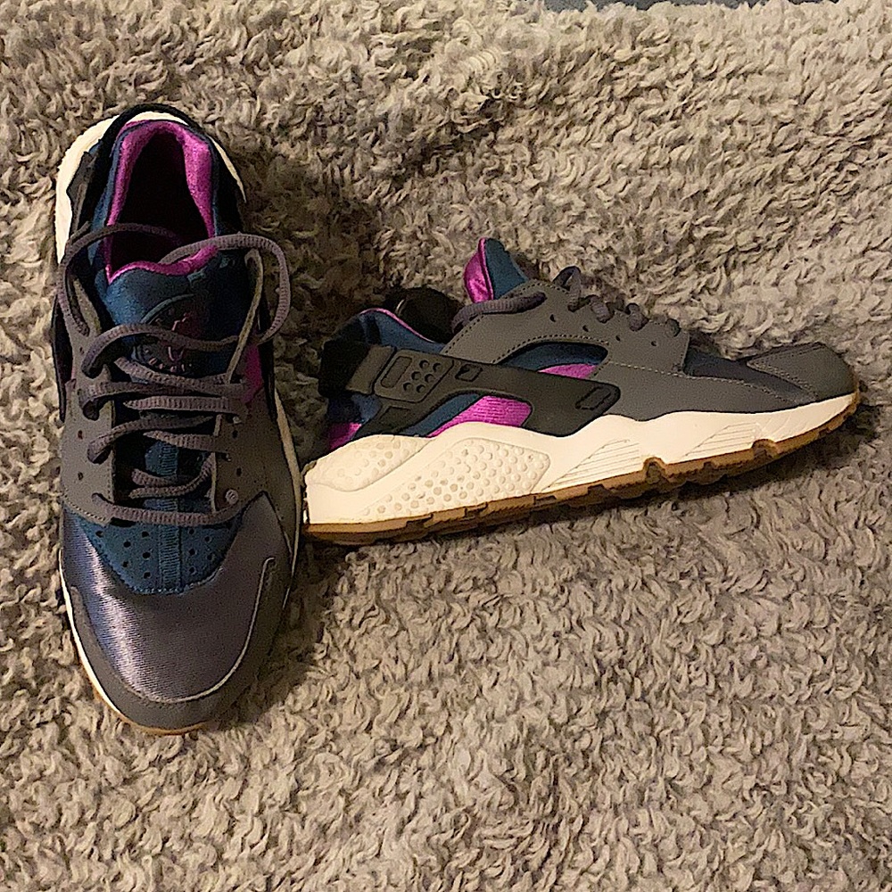 Nike hurache’s